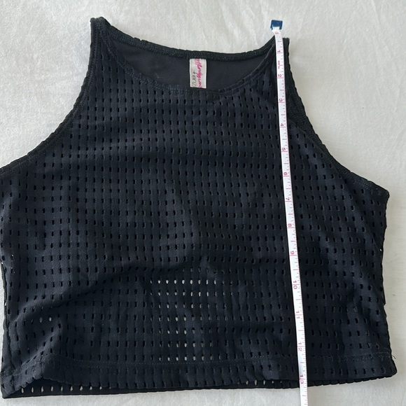 NWOT RARE Free People X Onzie Women’s Mesh Workout Crop Top in Black Size S/M - Picture 11 of 13